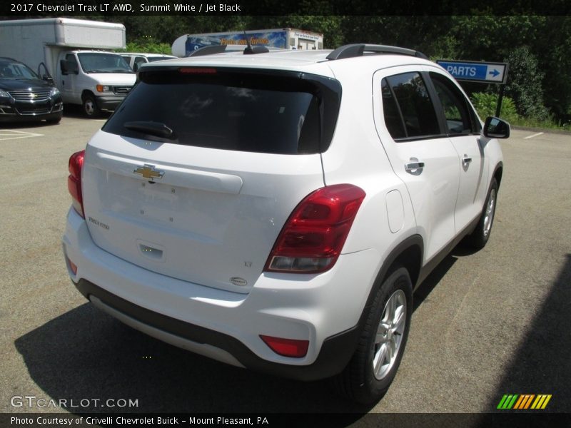 Summit White / Jet Black 2017 Chevrolet Trax LT AWD