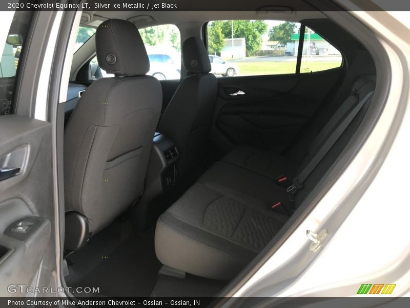 Silver Ice Metallic / Jet Black 2020 Chevrolet Equinox LT