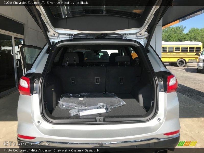 Silver Ice Metallic / Jet Black 2020 Chevrolet Equinox LT