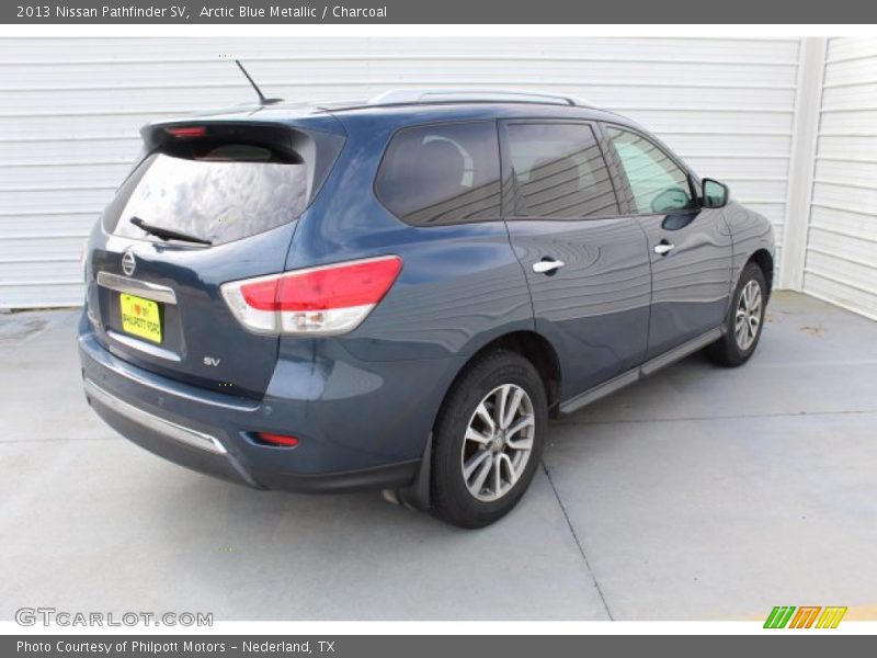Arctic Blue Metallic / Charcoal 2013 Nissan Pathfinder SV