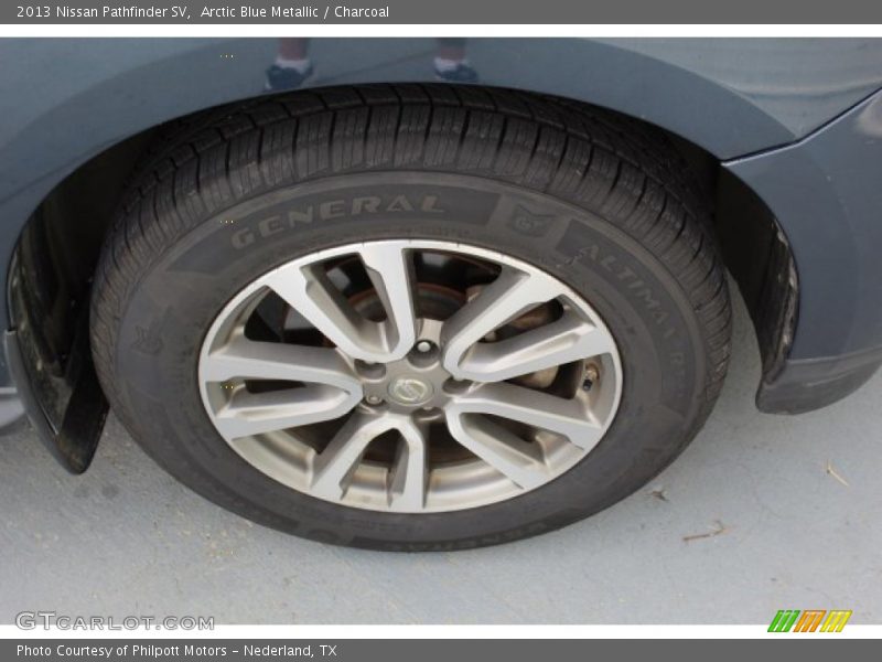 Arctic Blue Metallic / Charcoal 2013 Nissan Pathfinder SV