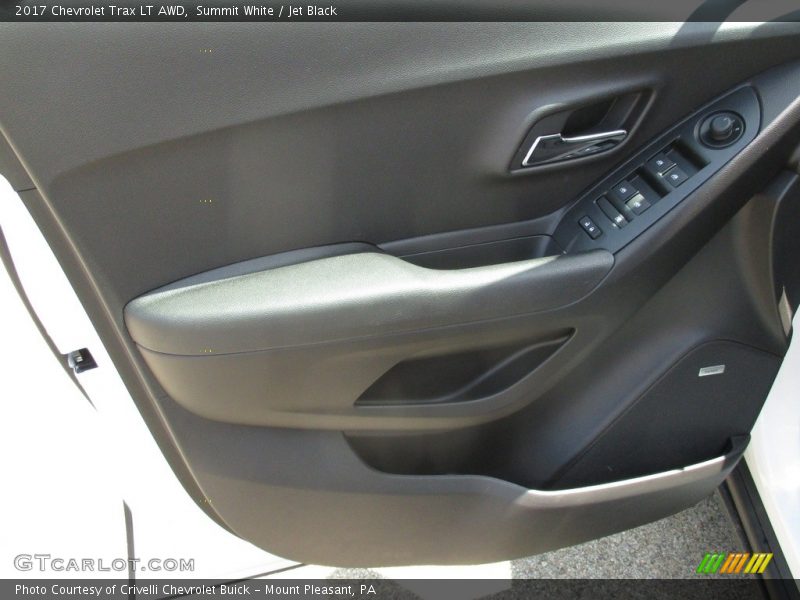 Summit White / Jet Black 2017 Chevrolet Trax LT AWD