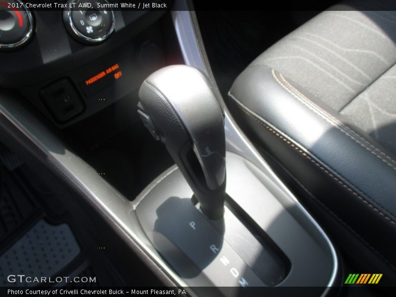 Summit White / Jet Black 2017 Chevrolet Trax LT AWD