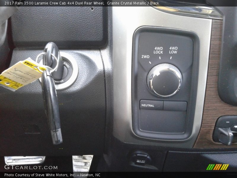 Granite Crystal Metallic / Black 2017 Ram 3500 Laramie Crew Cab 4x4 Dual Rear Wheel