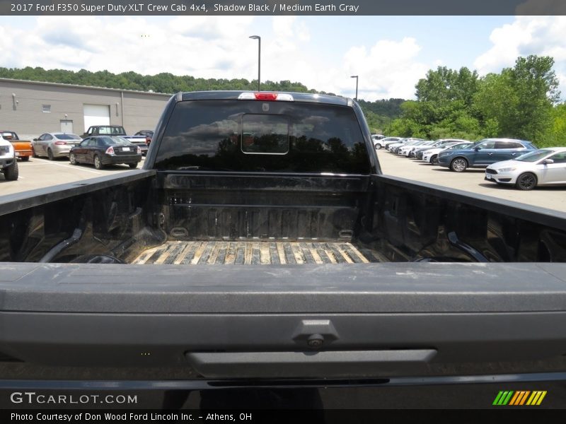 Shadow Black / Medium Earth Gray 2017 Ford F350 Super Duty XLT Crew Cab 4x4