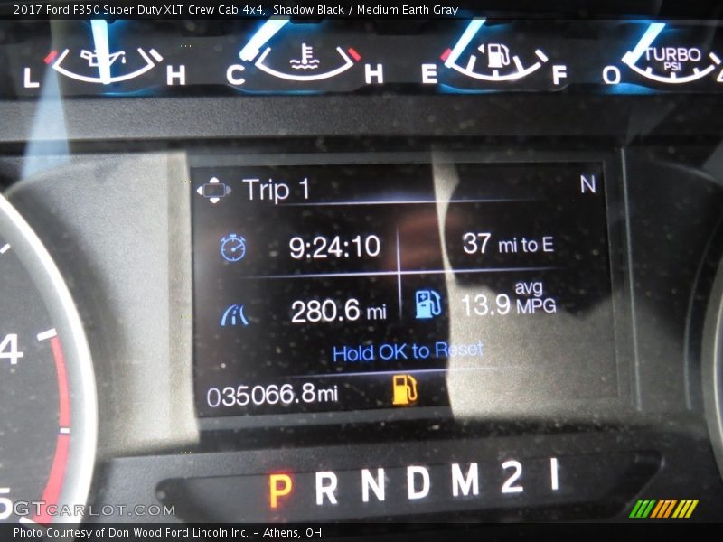 Shadow Black / Medium Earth Gray 2017 Ford F350 Super Duty XLT Crew Cab 4x4