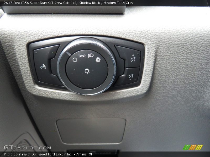 Shadow Black / Medium Earth Gray 2017 Ford F350 Super Duty XLT Crew Cab 4x4