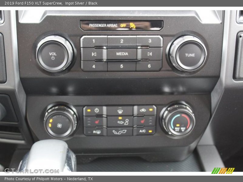 Controls of 2019 F150 XLT SuperCrew