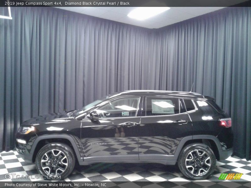 Diamond Black Crystal Pearl / Black 2019 Jeep Compass Sport 4x4