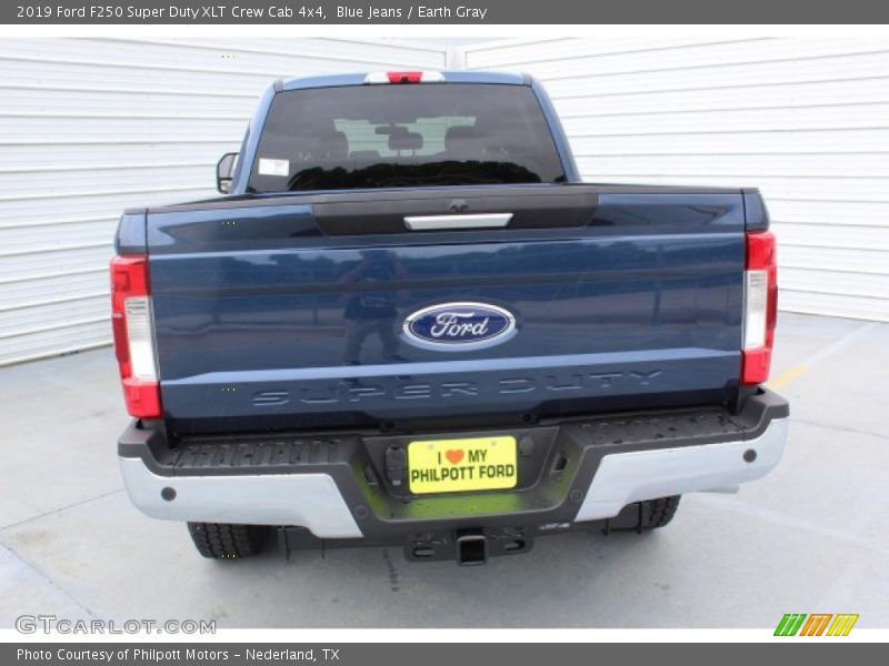 Blue Jeans / Earth Gray 2019 Ford F250 Super Duty XLT Crew Cab 4x4