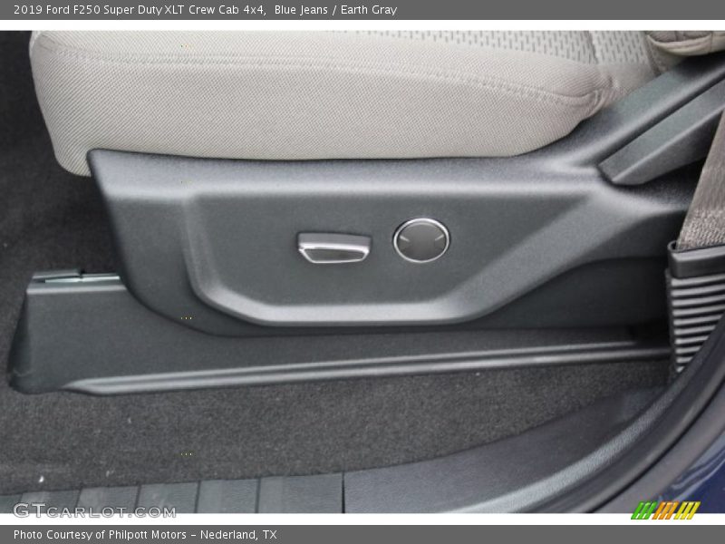 Blue Jeans / Earth Gray 2019 Ford F250 Super Duty XLT Crew Cab 4x4