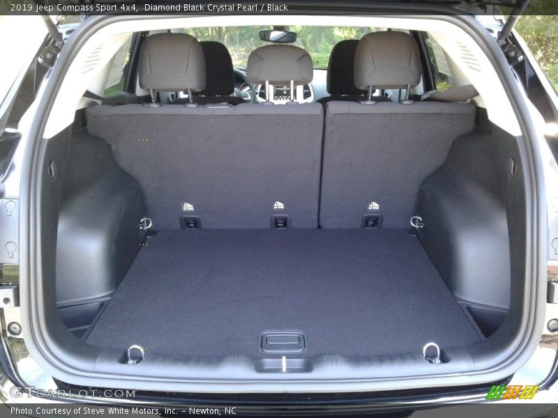 Diamond Black Crystal Pearl / Black 2019 Jeep Compass Sport 4x4