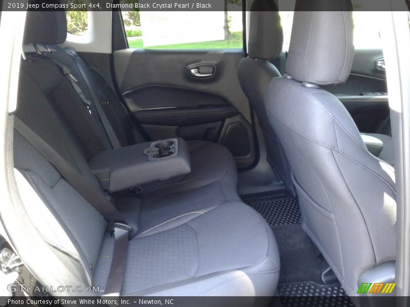 Diamond Black Crystal Pearl / Black 2019 Jeep Compass Sport 4x4