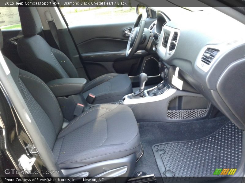 Diamond Black Crystal Pearl / Black 2019 Jeep Compass Sport 4x4