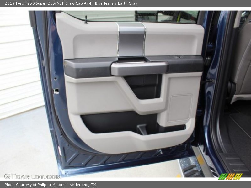 Blue Jeans / Earth Gray 2019 Ford F250 Super Duty XLT Crew Cab 4x4