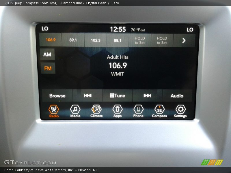 Diamond Black Crystal Pearl / Black 2019 Jeep Compass Sport 4x4