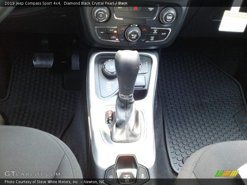 Diamond Black Crystal Pearl / Black 2019 Jeep Compass Sport 4x4