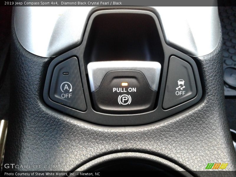 Diamond Black Crystal Pearl / Black 2019 Jeep Compass Sport 4x4
