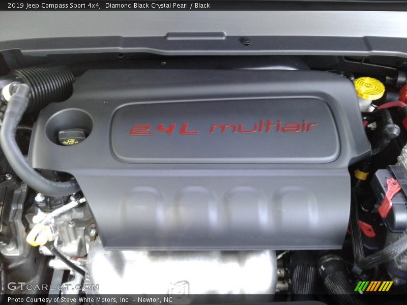 Diamond Black Crystal Pearl / Black 2019 Jeep Compass Sport 4x4