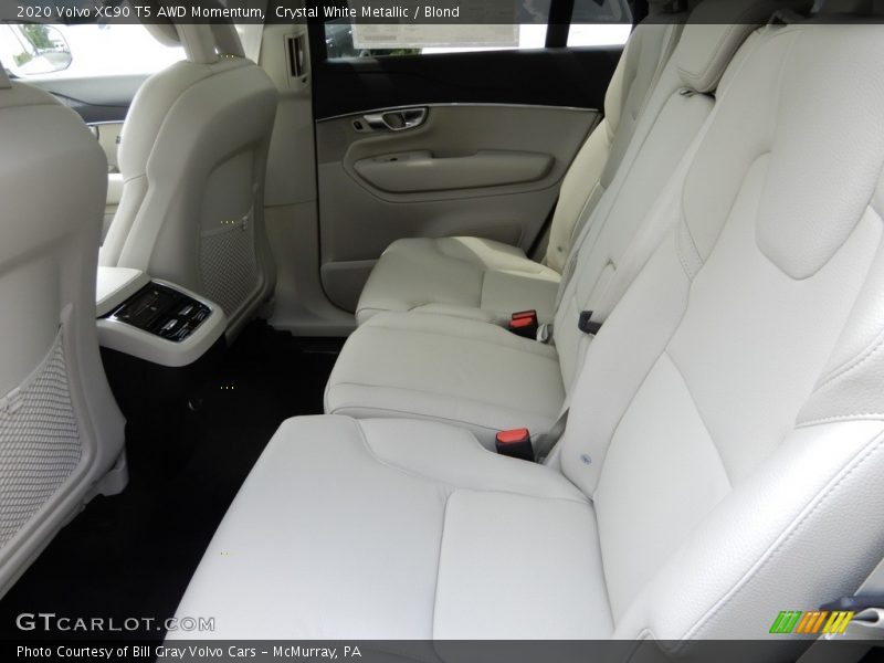 Rear Seat of 2020 XC90 T5 AWD Momentum