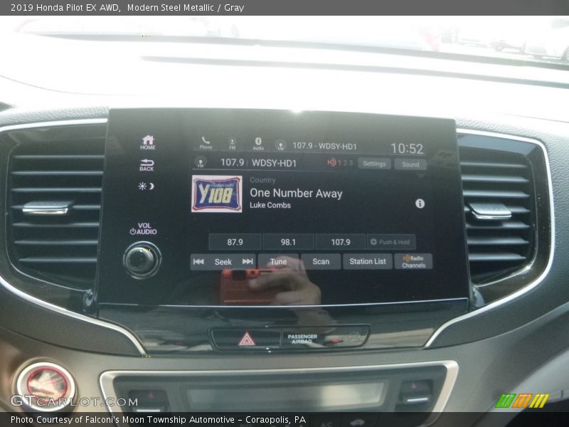 Modern Steel Metallic / Gray 2019 Honda Pilot EX AWD