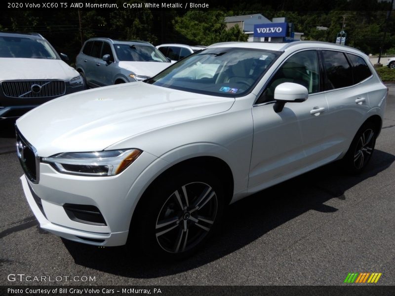 Crystal White Metallic / Blonde 2020 Volvo XC60 T5 AWD Momentum