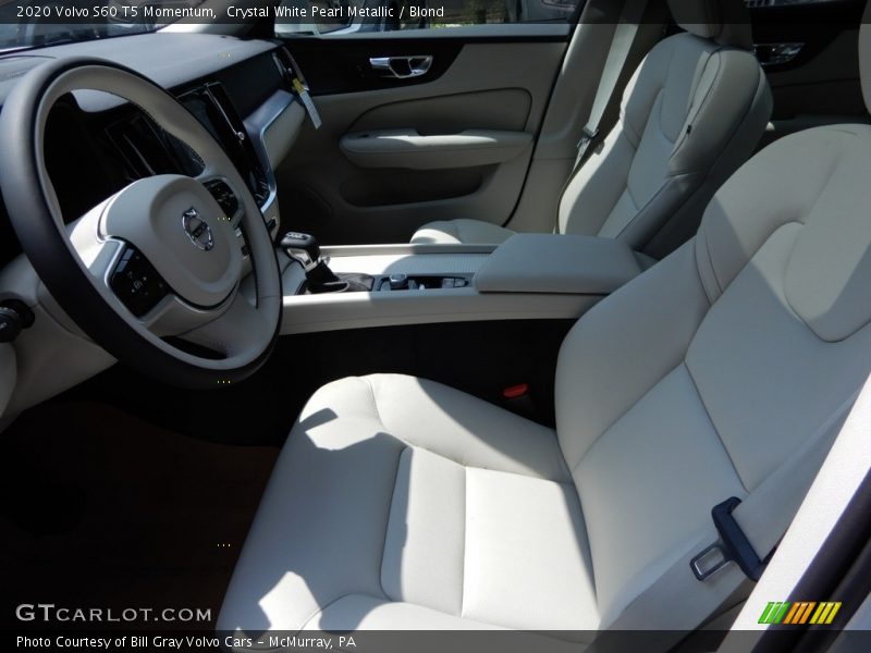 Front Seat of 2020 S60 T5 Momentum