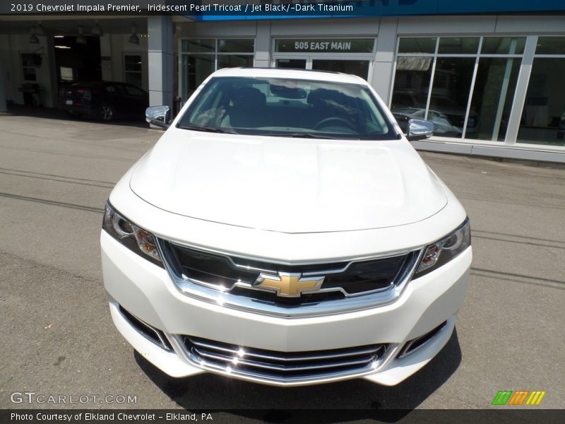 Iridescent Pearl Tricoat / Jet Black/­Dark Titanium 2019 Chevrolet Impala Premier