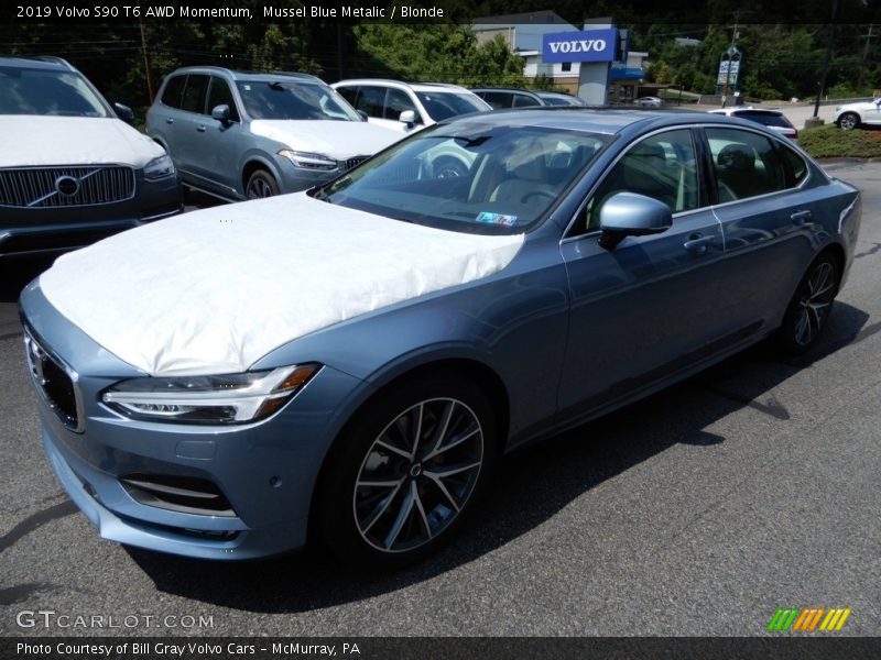 Mussel Blue Metalic / Blonde 2019 Volvo S90 T6 AWD Momentum