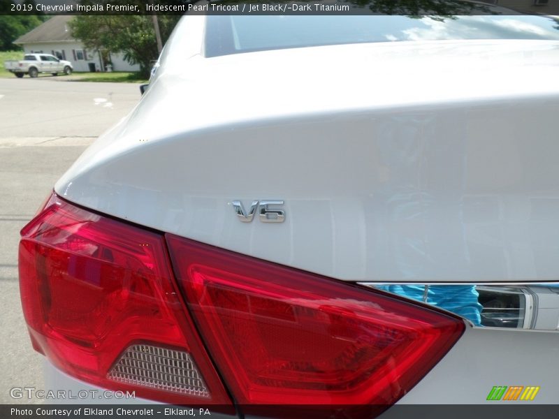 Iridescent Pearl Tricoat / Jet Black/­Dark Titanium 2019 Chevrolet Impala Premier