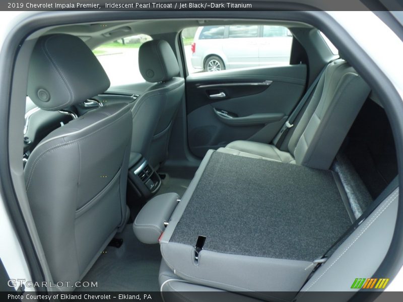 Iridescent Pearl Tricoat / Jet Black/­Dark Titanium 2019 Chevrolet Impala Premier