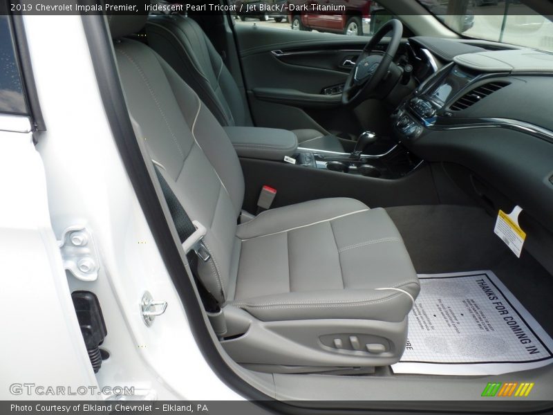 Iridescent Pearl Tricoat / Jet Black/­Dark Titanium 2019 Chevrolet Impala Premier