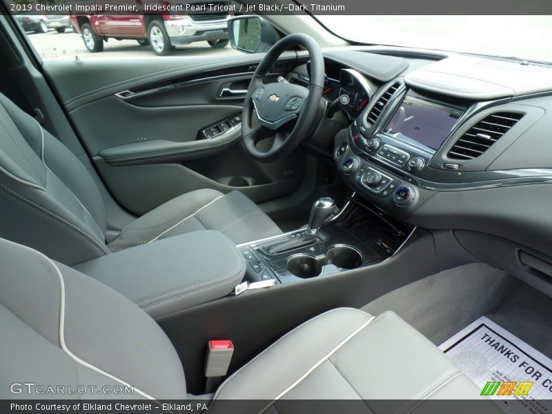 Iridescent Pearl Tricoat / Jet Black/­Dark Titanium 2019 Chevrolet Impala Premier