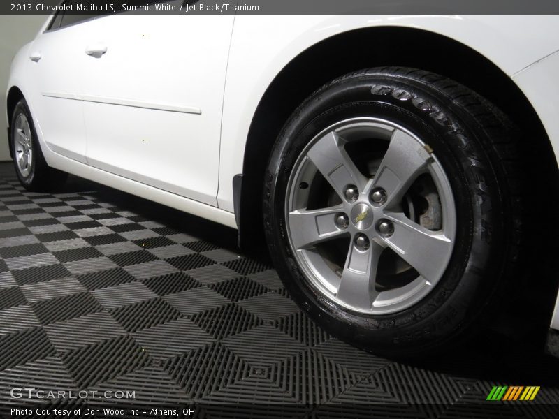 Summit White / Jet Black/Titanium 2013 Chevrolet Malibu LS