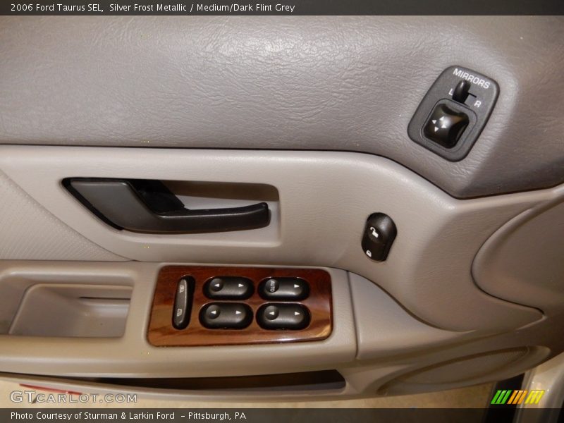 Silver Frost Metallic / Medium/Dark Flint Grey 2006 Ford Taurus SEL