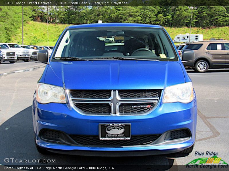 Blue Streak Pearl / Black/Light Graystone 2013 Dodge Grand Caravan SE