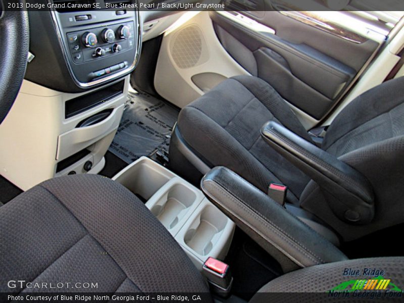 Blue Streak Pearl / Black/Light Graystone 2013 Dodge Grand Caravan SE