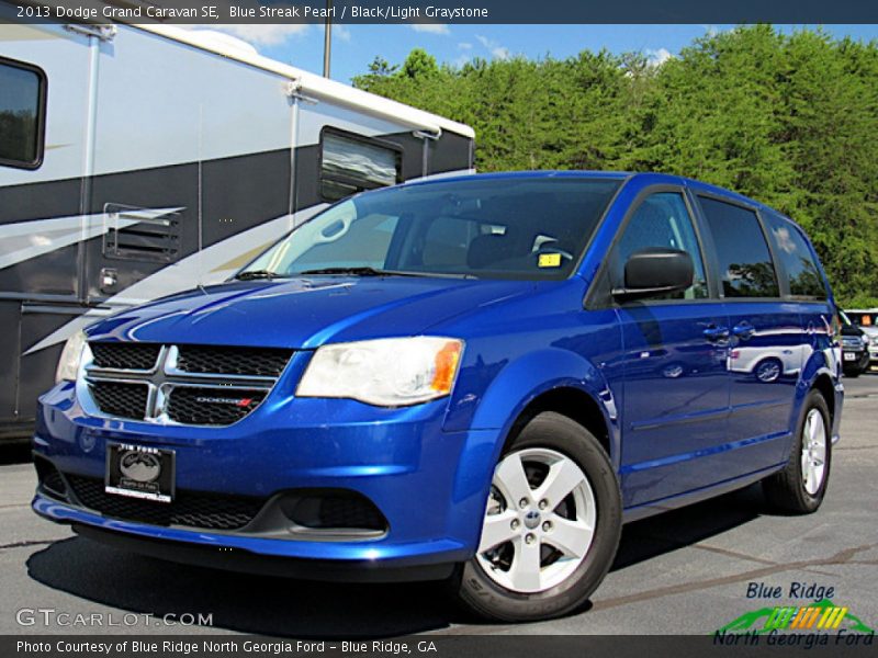 Blue Streak Pearl / Black/Light Graystone 2013 Dodge Grand Caravan SE