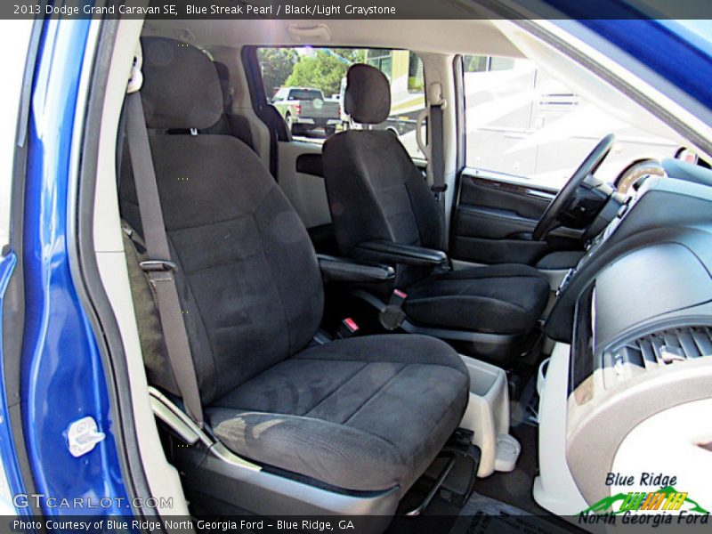 Blue Streak Pearl / Black/Light Graystone 2013 Dodge Grand Caravan SE