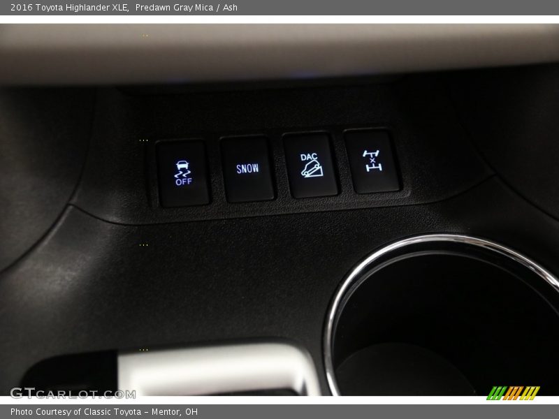 Predawn Gray Mica / Ash 2016 Toyota Highlander XLE
