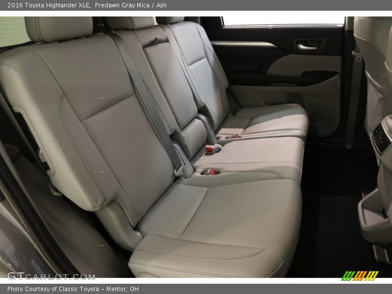 Predawn Gray Mica / Ash 2016 Toyota Highlander XLE