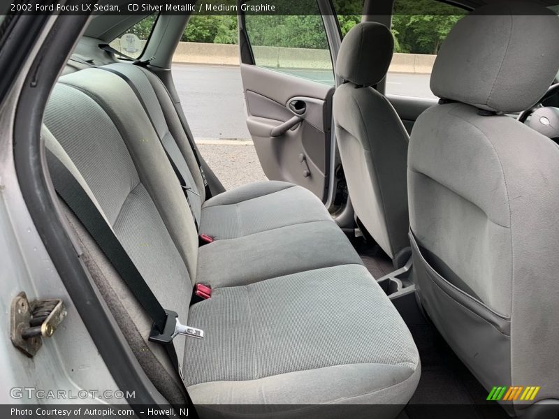 CD Silver Metallic / Medium Graphite 2002 Ford Focus LX Sedan