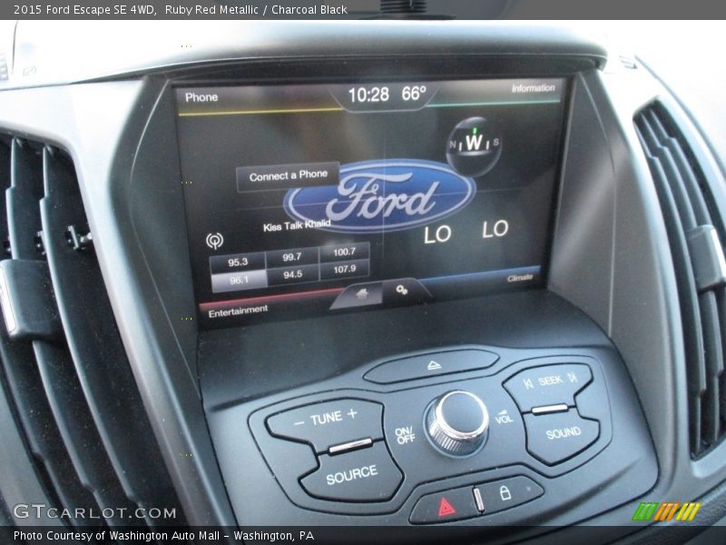 Ruby Red Metallic / Charcoal Black 2015 Ford Escape SE 4WD