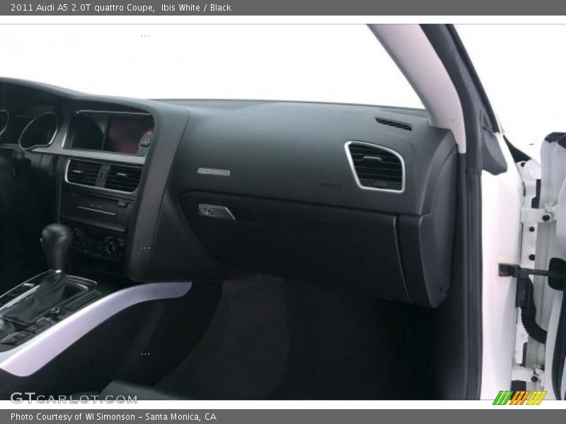 Ibis White / Black 2011 Audi A5 2.0T quattro Coupe