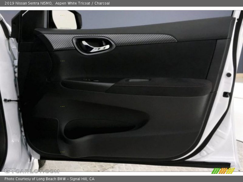 Aspen White Tricoat / Charcoal 2019 Nissan Sentra NISMO