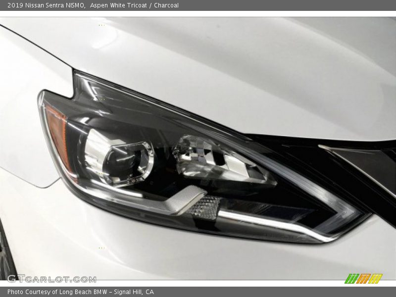 Aspen White Tricoat / Charcoal 2019 Nissan Sentra NISMO