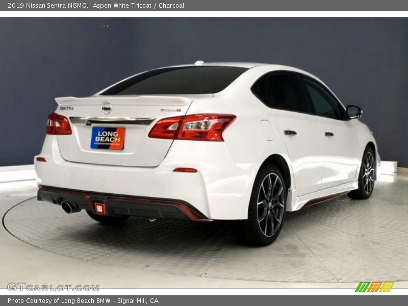 Aspen White Tricoat / Charcoal 2019 Nissan Sentra NISMO