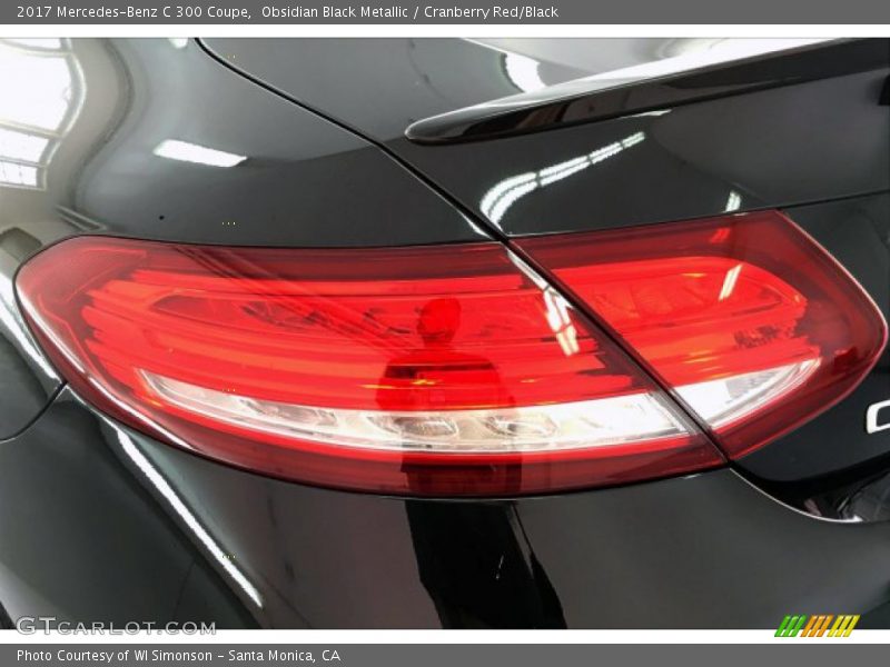 Obsidian Black Metallic / Cranberry Red/Black 2017 Mercedes-Benz C 300 Coupe