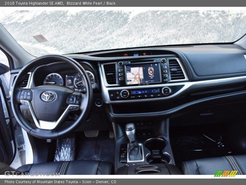 Blizzard White Pearl / Black 2018 Toyota Highlander SE AWD