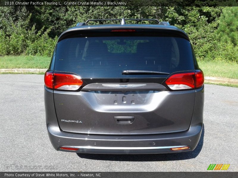 Granite Crystal Metallic / Black/Alloy 2018 Chrysler Pacifica Touring L